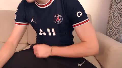 Stud From Paris online show from March 2025 02:23:02 PM