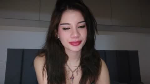 Sofa online show from June 2026 10:49:02 PM