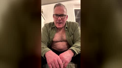 stumpyj2266 online show from April 2026 07:56:01 PM