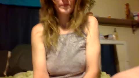 Snapshot of sub4you69brat chatting on January 2025 01:39:02 AM sub4you69brat online show from January 2025 01:39:02 AM