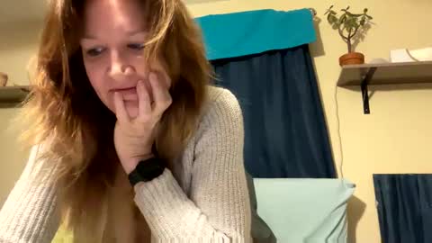 Snapshot of sub4you69brat chatting on February 2025 02:50:02 AM sub4you69brat online show from February 2025 02:50:02 AM