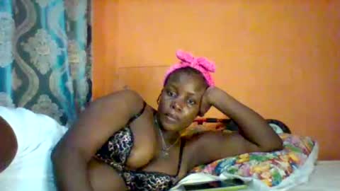 Snapshot of submissive_slut001 chatting on January 2026 10:31:02 AM submissive_slut001 online show from January 2026 10:31:02 AM