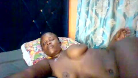 Snapshot of submissive_slut001 chatting on January 2026 07:36:02 AM submissive_slut001 online show from January 2026 07:36:02 AM