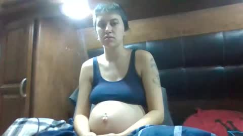 Snapshot of submissivebabe_24 chatting on November 2025 11:29:01 PM submissivebabe_24 online show from November 2025 11:29:01 PM