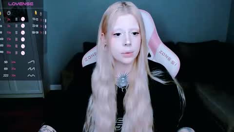 succubus_leslie online show from September 2025 11:04:02 PM
