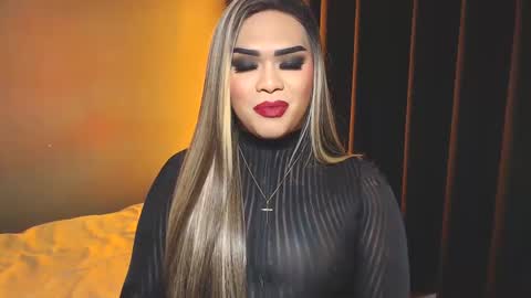 Snapshot of suckablecockoffreya chatting on December 2024 11:56:02 PM JADE ELYSE online show from December 2024 11:56:02 PM