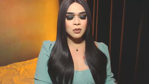 Snapshot of suckablecockoffreya chatting on December 2024 09:28:02 AM JADE ELYSE online show from December 2024 09:28:02 AM