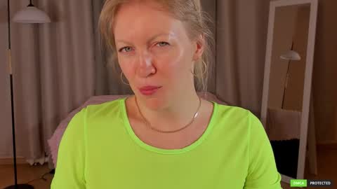 sugamomy online show from December 2025 12:29:01 AM