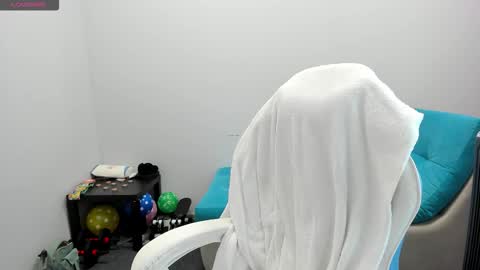 Ariana online show from October 2025 12:57:01 AM