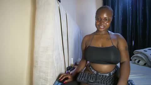 Snapshot of sugara_spicexo chatting on April 2026 06:44:02 AM Ss online show from April 2026 06:44:02 AM