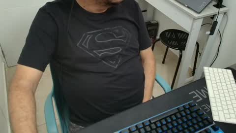 Johnny online show from April 2026 12:05:02 PM