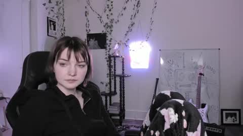 Ella online show from May 2026 10:19:02 AM