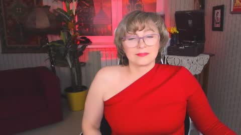 Vivien online show from January 2025 12:13:01 PM