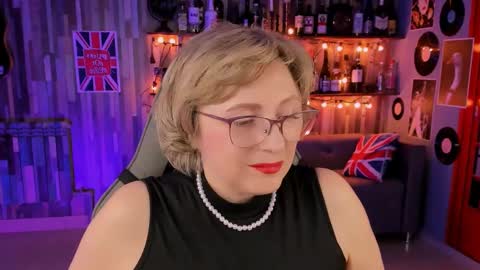 Vivien online show from March 2025 05:28:02 PM