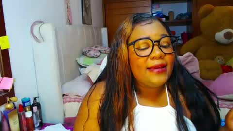 Snapshot of suggarbaby1 chatting on February 2025 07:06:01 AM Cami Back in 2 hours online show from February 2025 07:06:01 AM