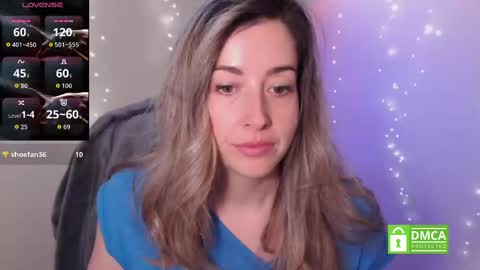 Mia online show from October 2025 02:10:01 PM