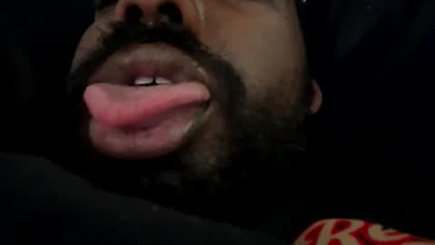 Snapshot of suggnight chatting on September 2025 07:59:01 PM Let me be your knight that saves you online show from September 2025 07:59:01 PM