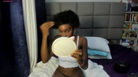 suhaila_suu online show from April 2026 01:49:01 AM