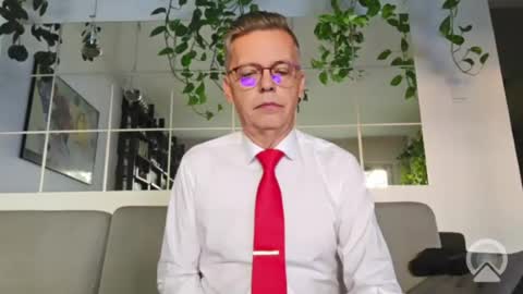 Snapshot of suit_elegant chatting on July 2026 06:21:02 PM Suit tie horny online show from July 2026 06:21:02 PM