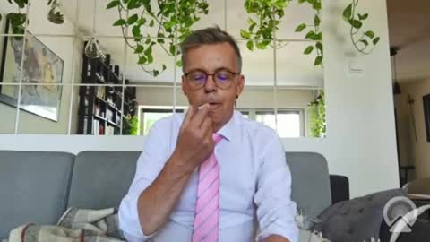 Snapshot of suit_elegant chatting on July 2026 11:27:01 AM Suit tie horny online show from July 2026 11:27:01 AM
