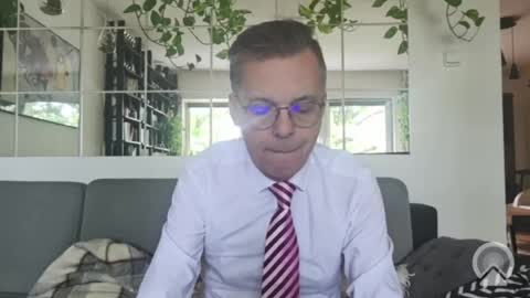 Snapshot of suit_elegant chatting on July 2026 09:35:02 AM Suit tie horny online show from July 2026 09:35:02 AM