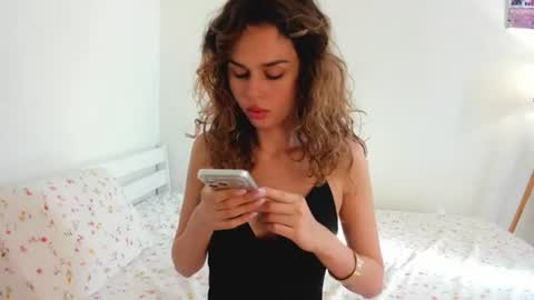 Snapshot of sulang chatting on July 2026 05:14:01 AM Suleiman and Angie online show from July 2026 05:14:01 AM