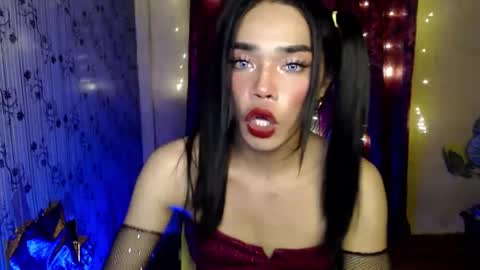 sultry_sirenxx online show from December 2024 12:38:01 PM