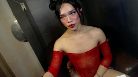 sultry_sirenxx online show from February 2025 06:03:01 PM