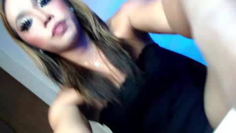 Snapshot of sultry_sirenxx chatting on May 2026 04:25:02 PM sultry_sirenxx online show from May 2026 04:25:02 PM