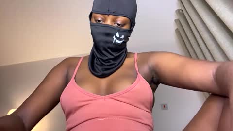 maskedtemptress online show from March 2026 06:18:02 PM