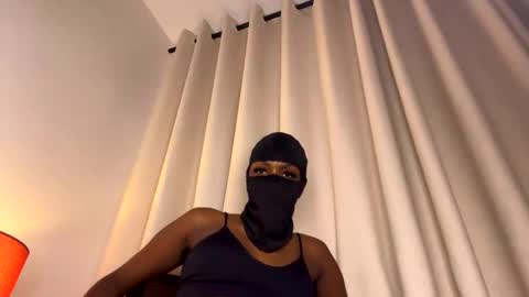 Snapshot of sultryaura chatting on April 2026 02:37:02 AM maskedtemptress online show from April 2026 02:37:02 AM