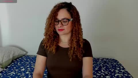 Snapshot of sultrysecrets_ chatting on February 2026 08:12:01 PM Ann online show from February 2026 08:12:01 PM