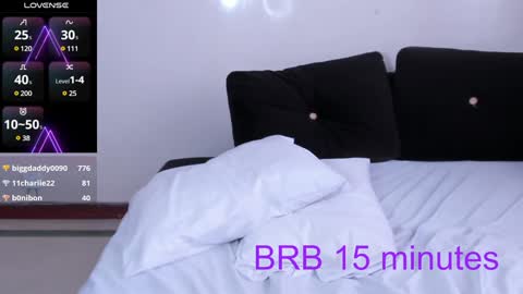 Nicolle  online show from December 2024 07:01:01 PM