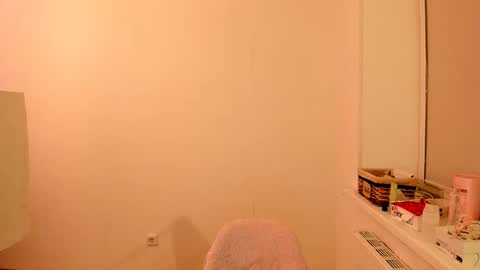 Summer Preston online show from February 2025 11:45:01 PM