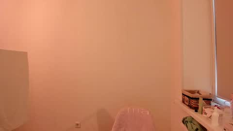 Summer Preston online show from February 2025 08:18:01 AM