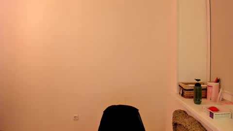 Summer Preston online show from October 2025 01:04:02 AM