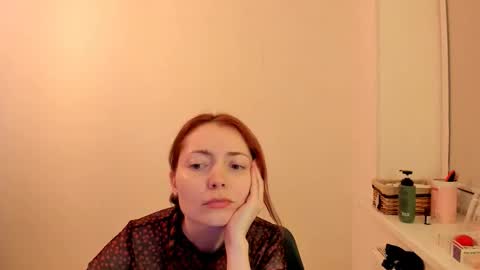 Summer Preston online show from December 2025 03:40:02 PM