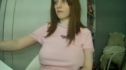Snapshot of summerbluesky chatting on March 2026 02:40:02 PM summerbluesky online show from March 2026 02:40:02 PM