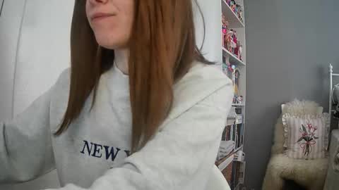 Snapshot of summerbluesky chatting on April 2026 07:53:01 AM summerbluesky online show from April 2026 07:53:01 AM