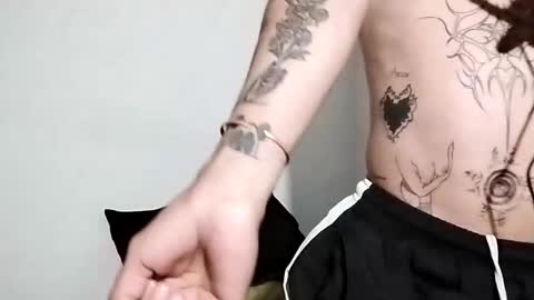 Snapshot of sun_apolo chatting on November 2025 11:47:02 PM sun_apolo online show from November 2025 11:47:02 PM