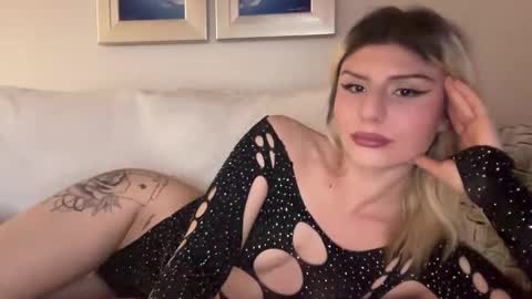 Snapshot of sun_flower00 chatting on May 2026 08:15:01 PM Kate online show from May 2026 08:15:01 PM
