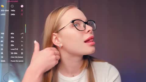 Snapshot of sunday_morn1ng chatting on February 2026 07:01:01 AM Jenny online show from February 2026 07:01:01 AM