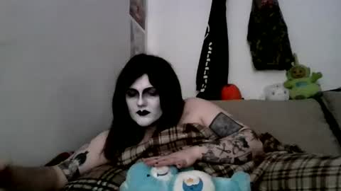 sundaygoth online show from June 2026 03:14:01 PM