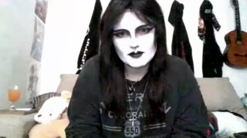sundaygoth online show from June 2026 06:43:01 PM