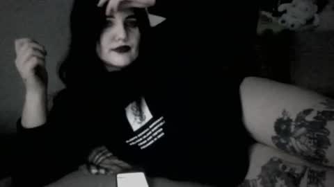 sundaygoth online show from July 2026 08:22:02 PM