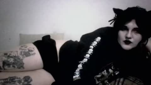 sundaygoth online show from July 2026 07:16:01 PM