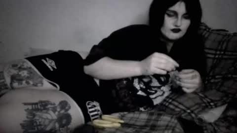 sundaygoth online show from July 2026 09:11:01 PM