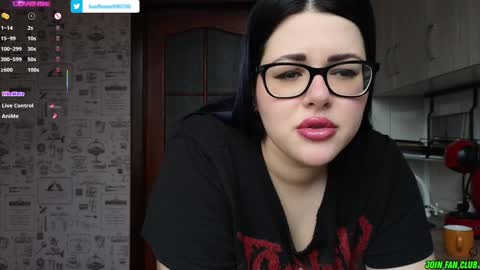 Tina. Im topless model  online show from January 2025 09:44:02 AM