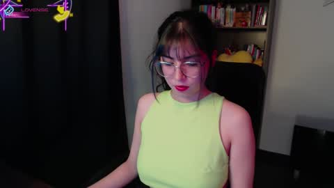  violetta  online show from October 2025 02:46:01 PM