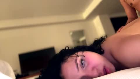 Snapshot of sunflowerxo chatting on February 2025 10:02:01 AM Sofie online show from February 2025 10:02:01 AM